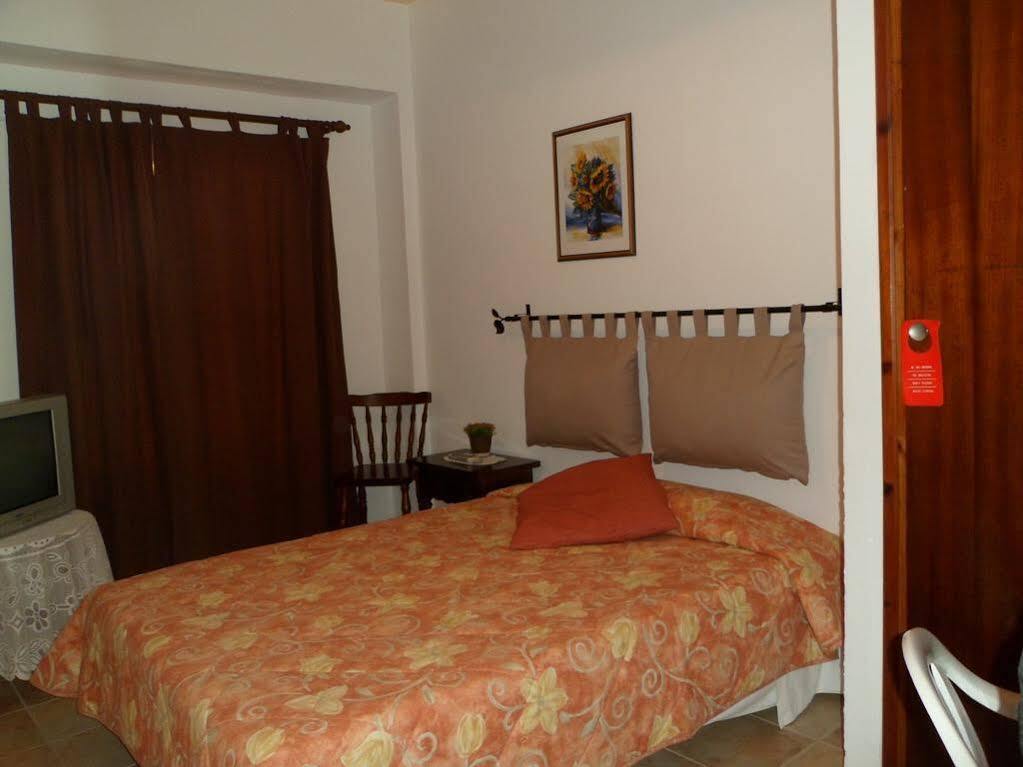 סנטה אאולריה דס ריו Hostal Yebisah מראה חיצוני תמונה